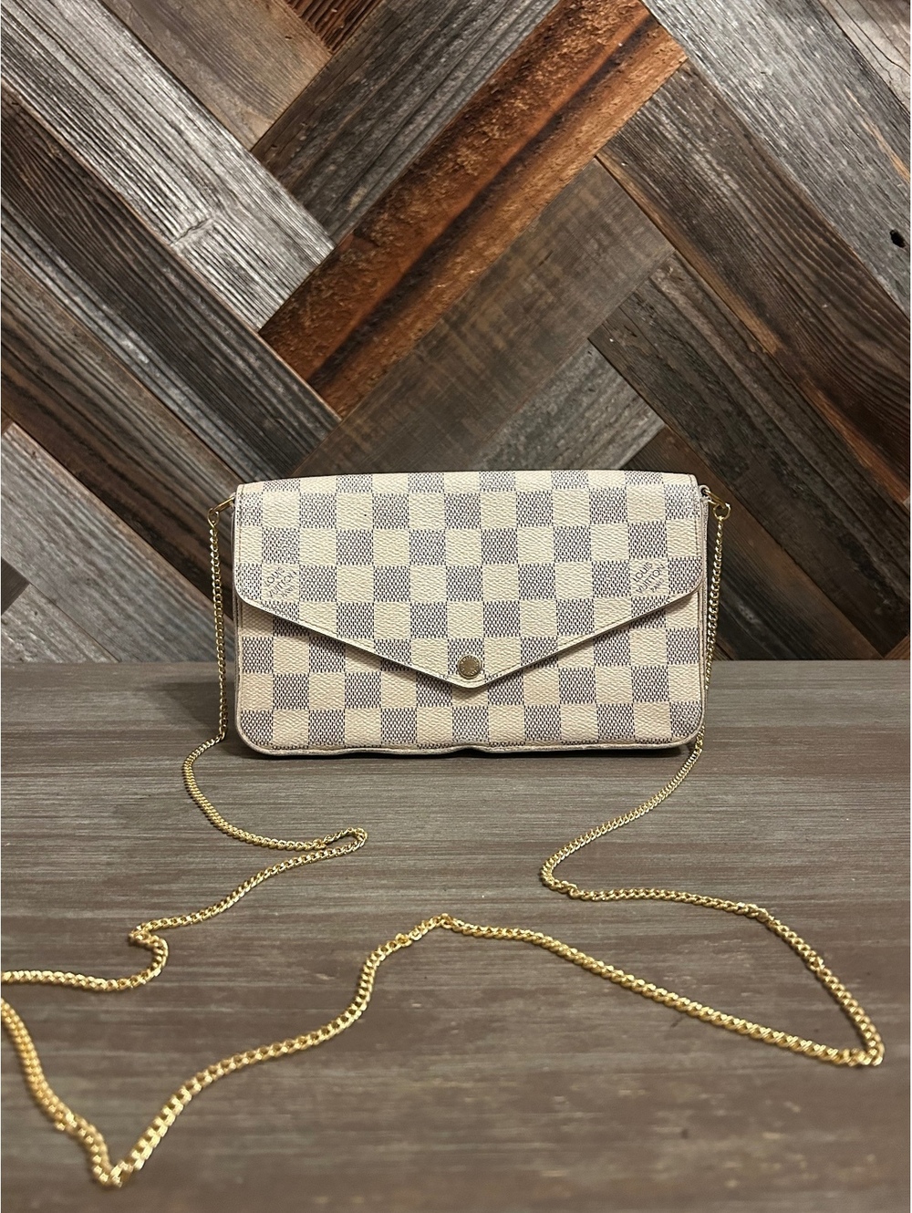 Louis Vuitton Damier Azur Pochette Felicie